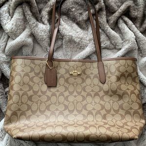 NWT Tags Coach Tote Purse